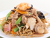 五目入りかた焼きそば