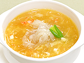 北京宮廷風蟹肉入りふかひれの〜黄金スープ